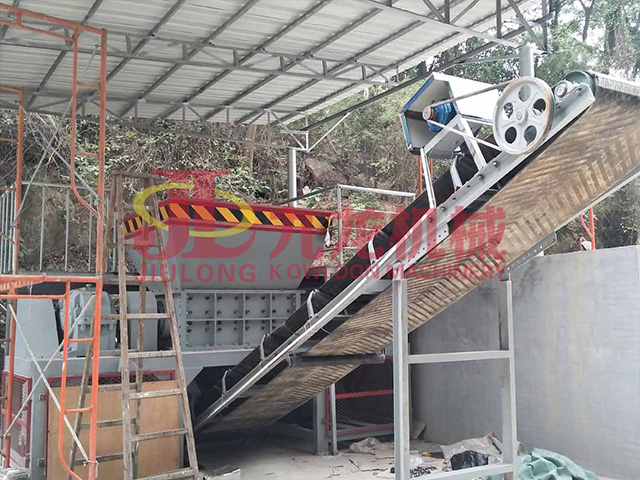 深圳大件垃圾處理現場(chǎng)